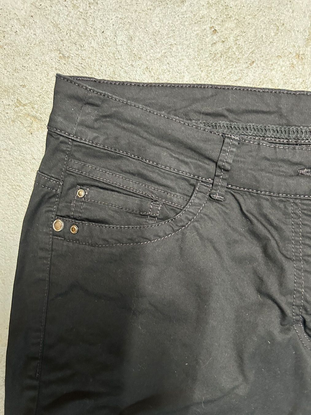 C&A Pantaloni: Damenhosen Gr. 42 – Usato da Obergösgen venduto da Andre118 1