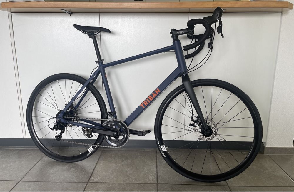 Triban Rennrad RC120 (Neu (gemäss Beschreibung)) in für CHF 300 – nur ...