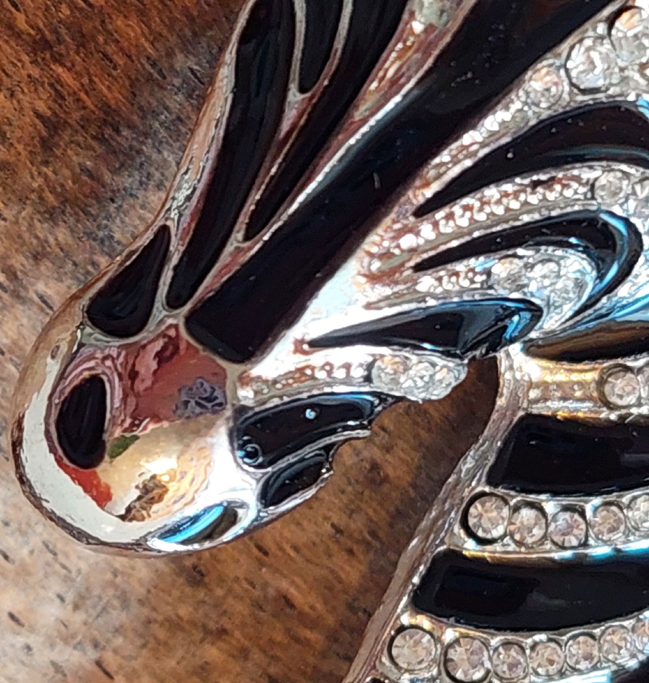 Spille & Fermagli: Tolle Zebra Brosche, silberfarbig und schwarz mit Strass – Nuovo (secondo la descrizione) da Oberwil BL venduto da Hunajakakku 3