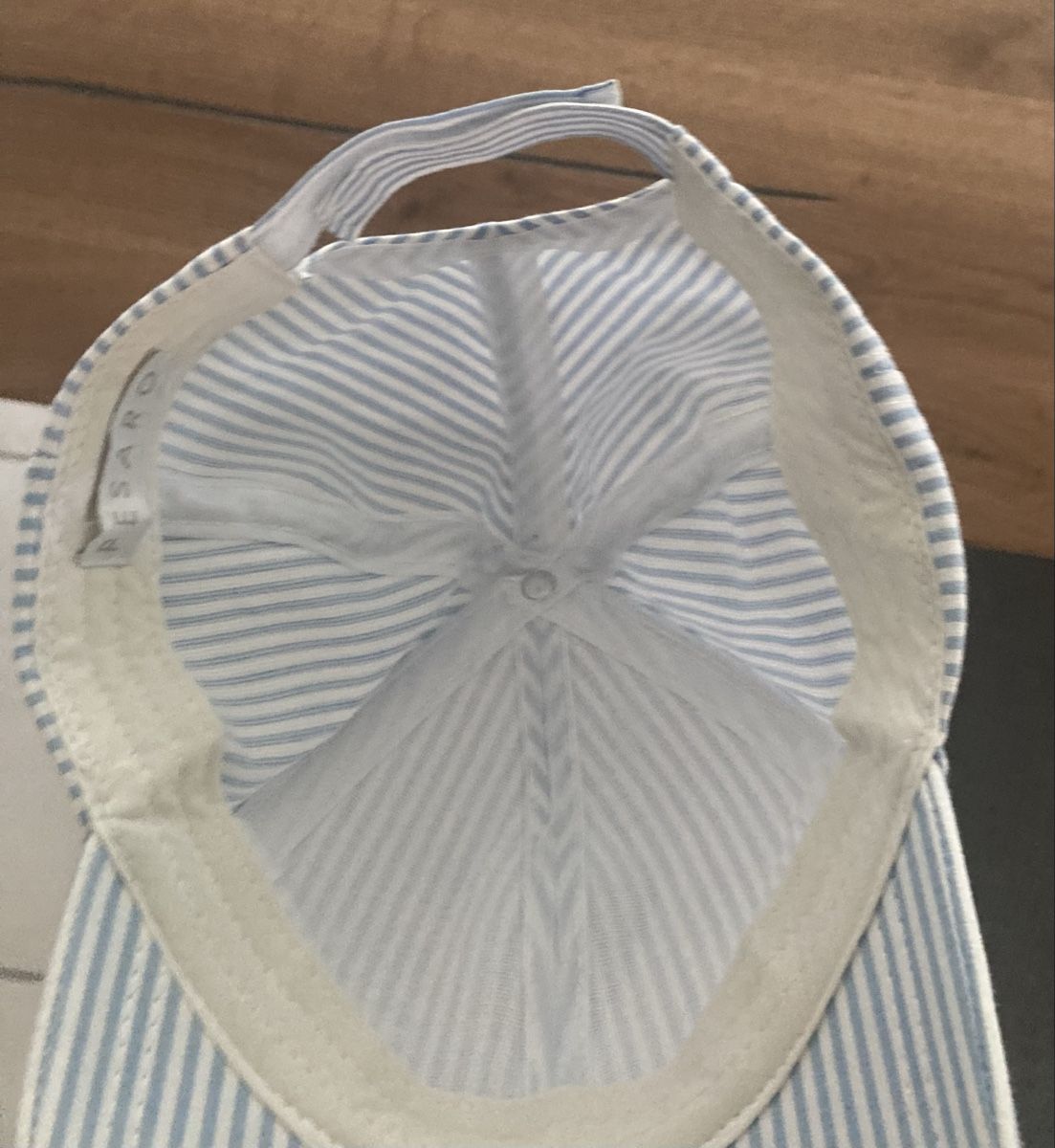 Altro in  Abbigliamento & Accessori: Cap Pesaro gestreift blau  – Usato da Baar venduto da Flobee 2