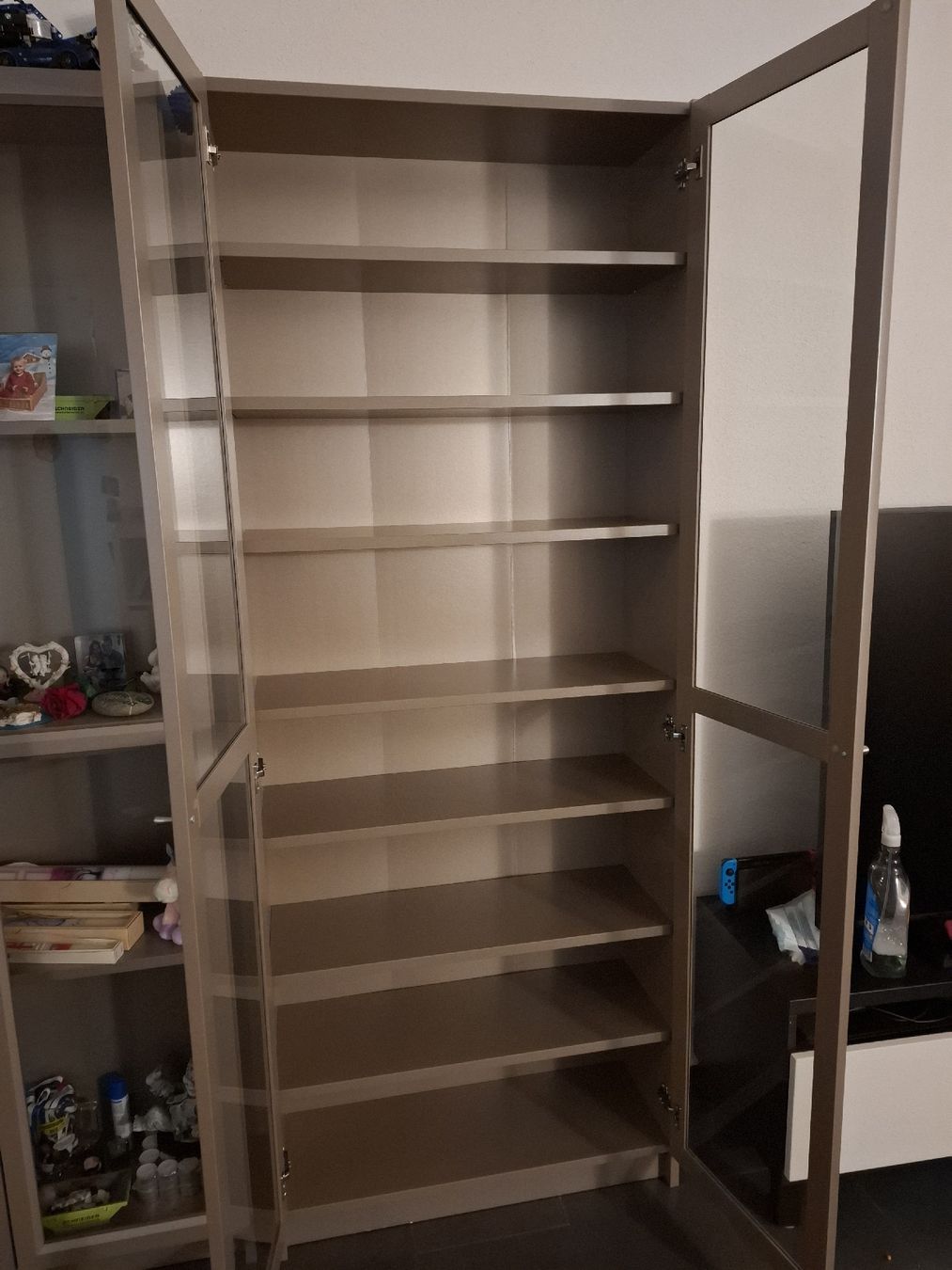 Ikea Vitrinen: Ikea Billy/Oxberg – Gebraucht aus Oberrüti von jas_89hd 2
