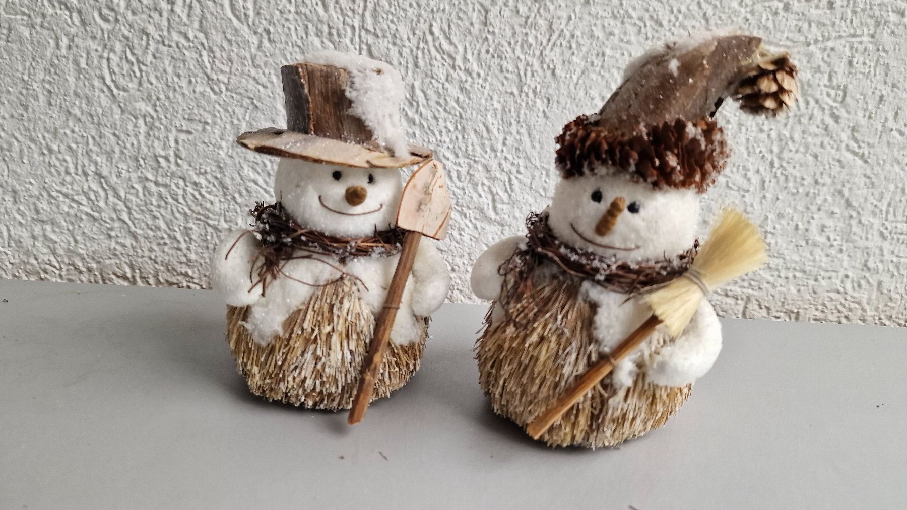 Tutte le decorazioni: 2 süsse Schneemänner – Usato da Wil  AG venduto da Kfloh
