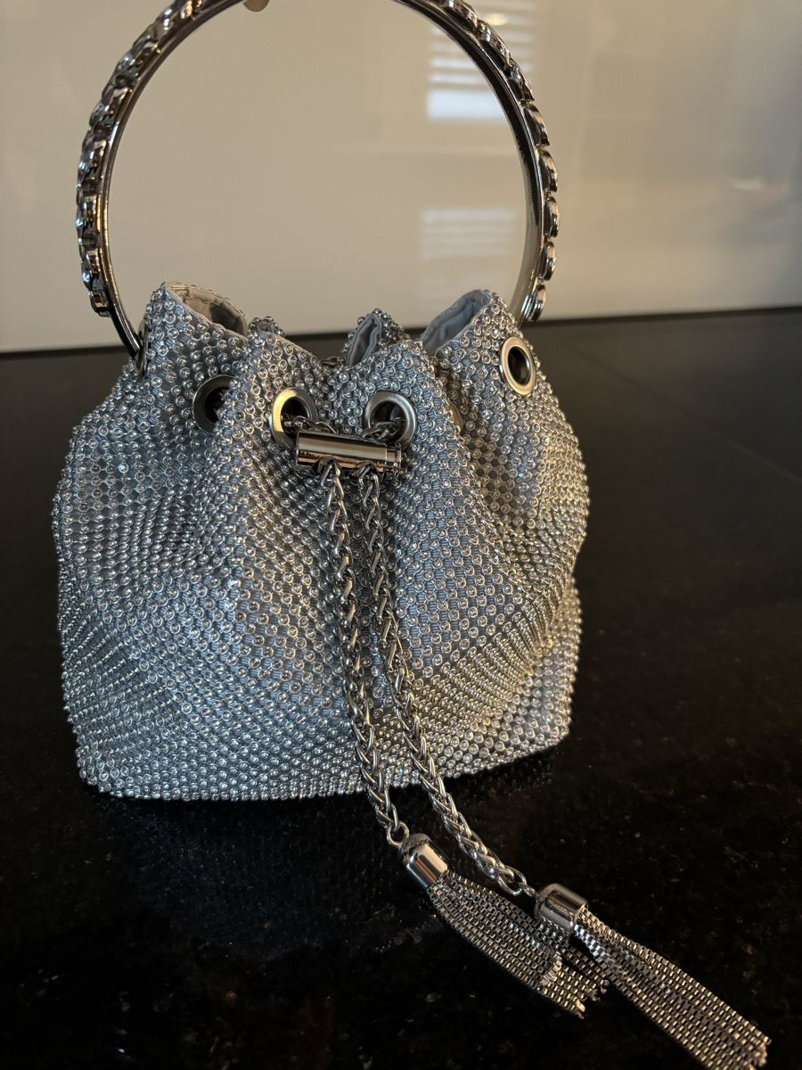 Taschen: Silberne Abendtasche – Gebraucht aus Bülach von can_zsw5 8