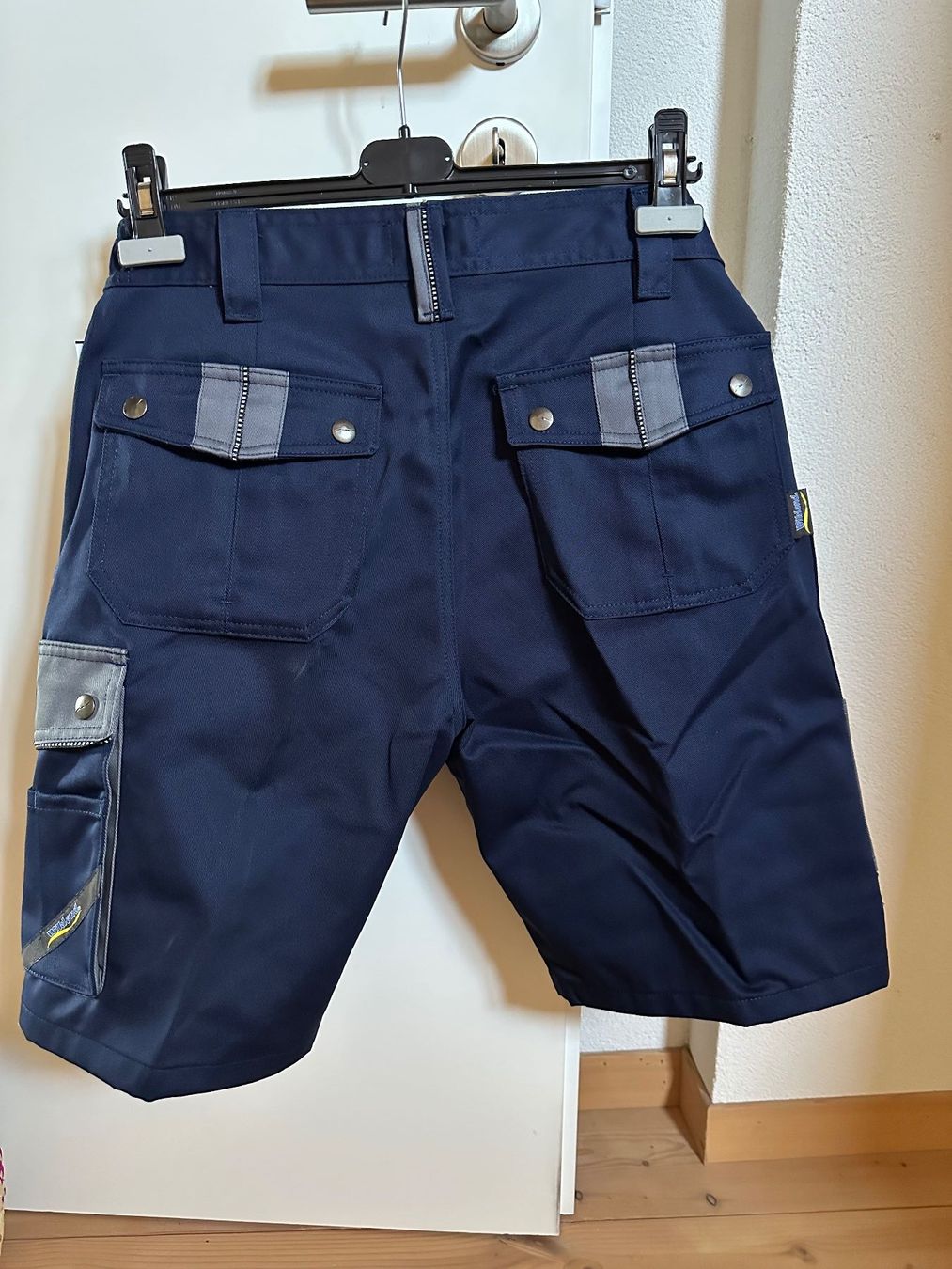 Wikland Pantaloni: Wikland Arbeits Shorts – Nuovo e nell'imballaggio originale da Mettmenstetten venduto da juheco 1