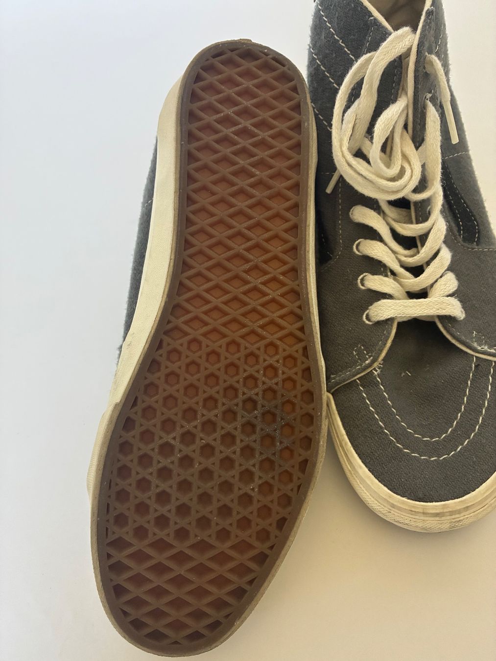 Vans Chaussures hommes: Vans Schuhe Gr. 46 – D'occasion à Fribourg par waves55 3