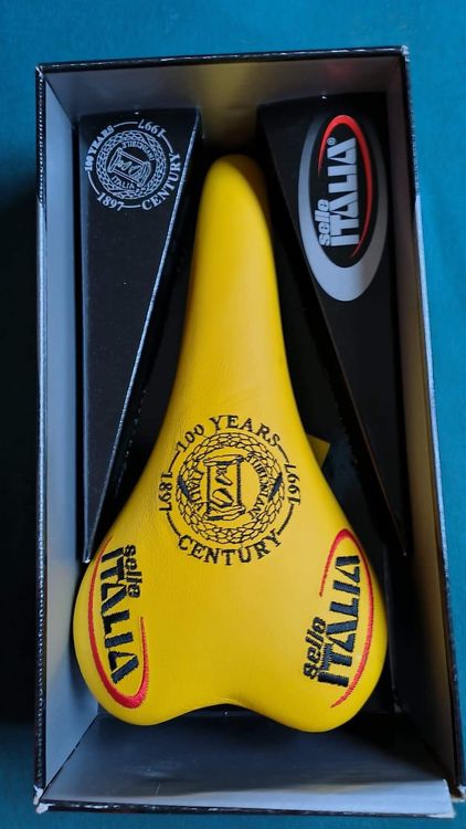 Selle Italia 100 Century Jaune - NOS 1997 - Cuir - Pour Vélo De Course