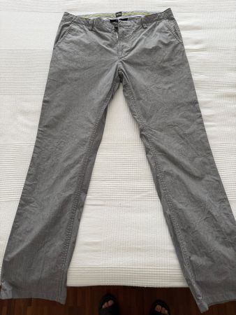 Hugo Boss Sommerhose, Grösse 50
