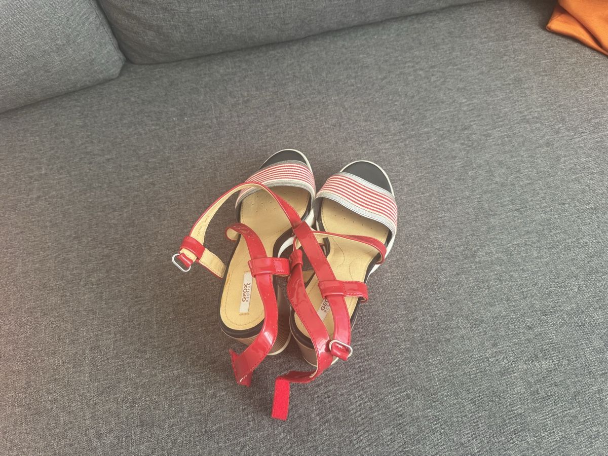 Geox Scarpe da donna: Geox Sandalen, 37, neu!  – Nuovo (secondo la descrizione) da Zürich venduto da Anilein_9989 4
