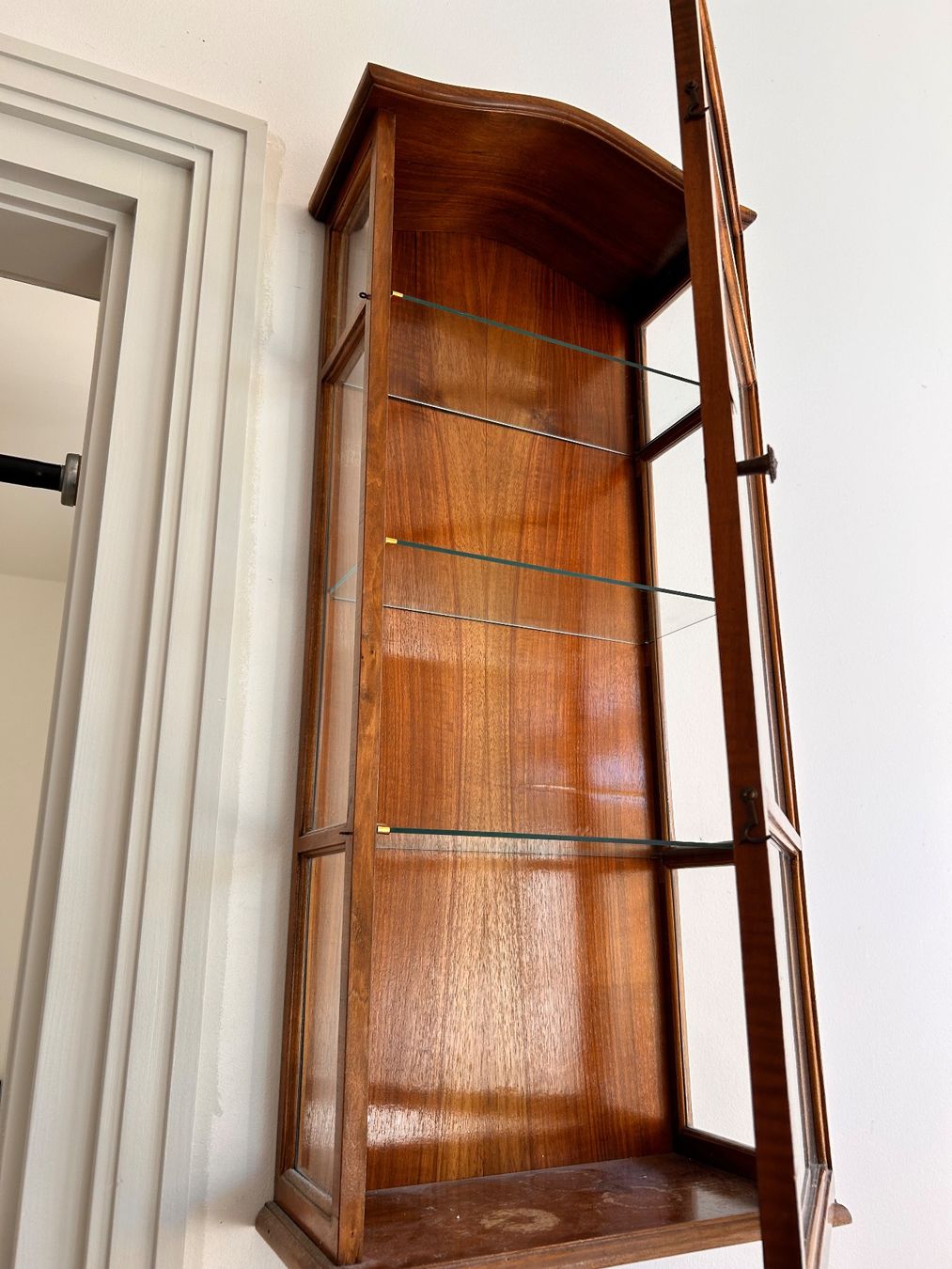 Vetrine: Antike Holzvitrine – Usato da Basel venduto da Robin1978 5