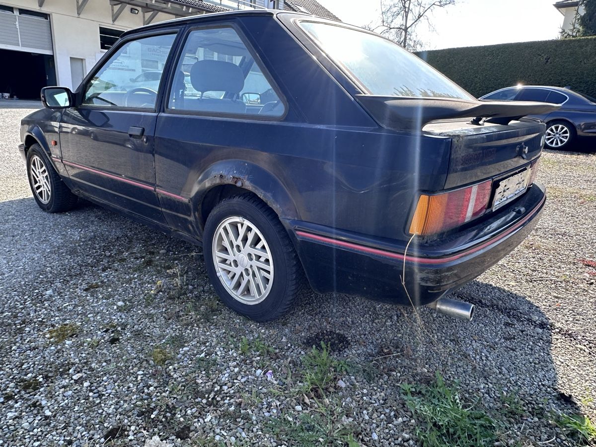 Ford Automobili: FORD Escort XR3i – Difettoso da Balterswil venduto da 899 2