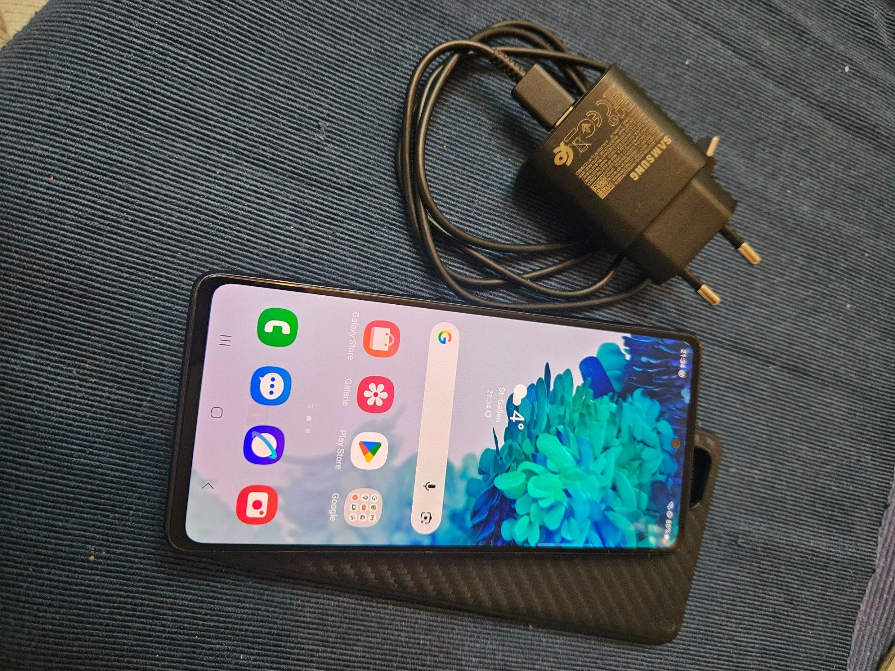 Samsung Handys / Smartphones: Samsung S20 FE 128gb Duos black – Gebraucht aus St. Gallen von Juhasli