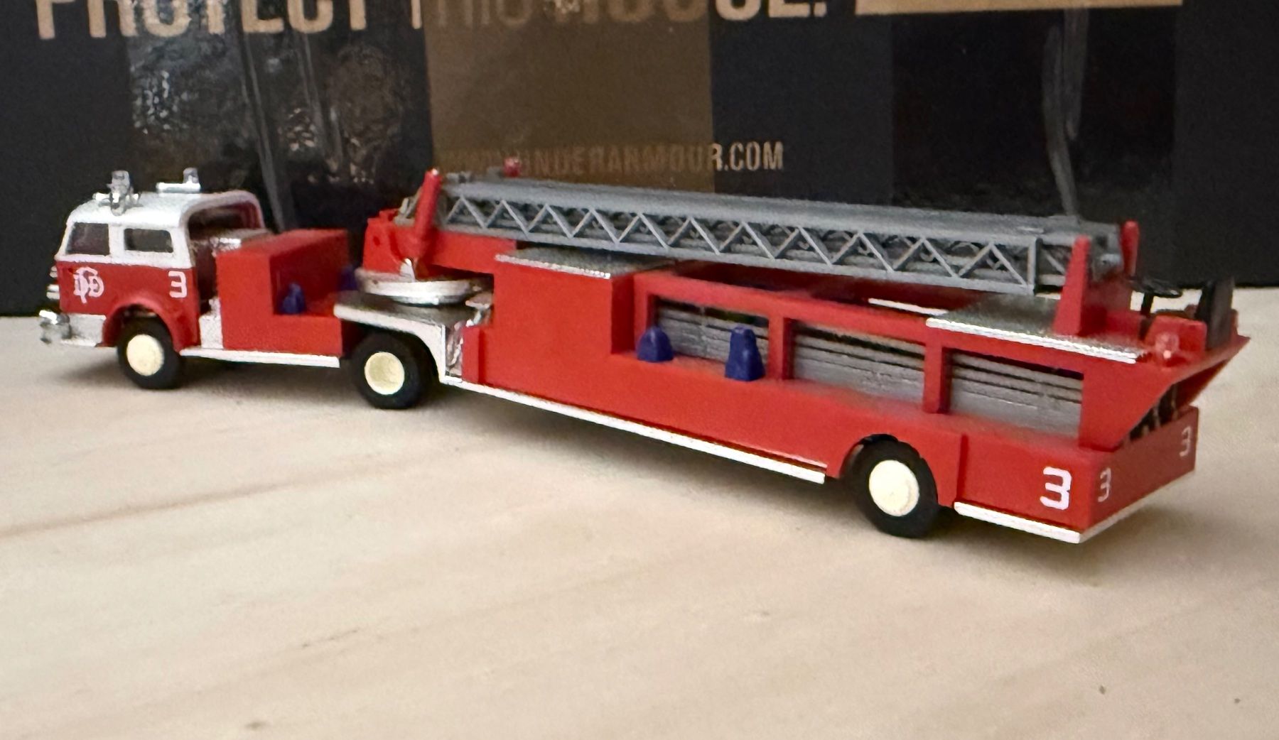 Busch Kit di modellismo & Modellini statici: Camion pompiers US Busch 1/87 – Usato da Morrens VD venduto da YannD02 1