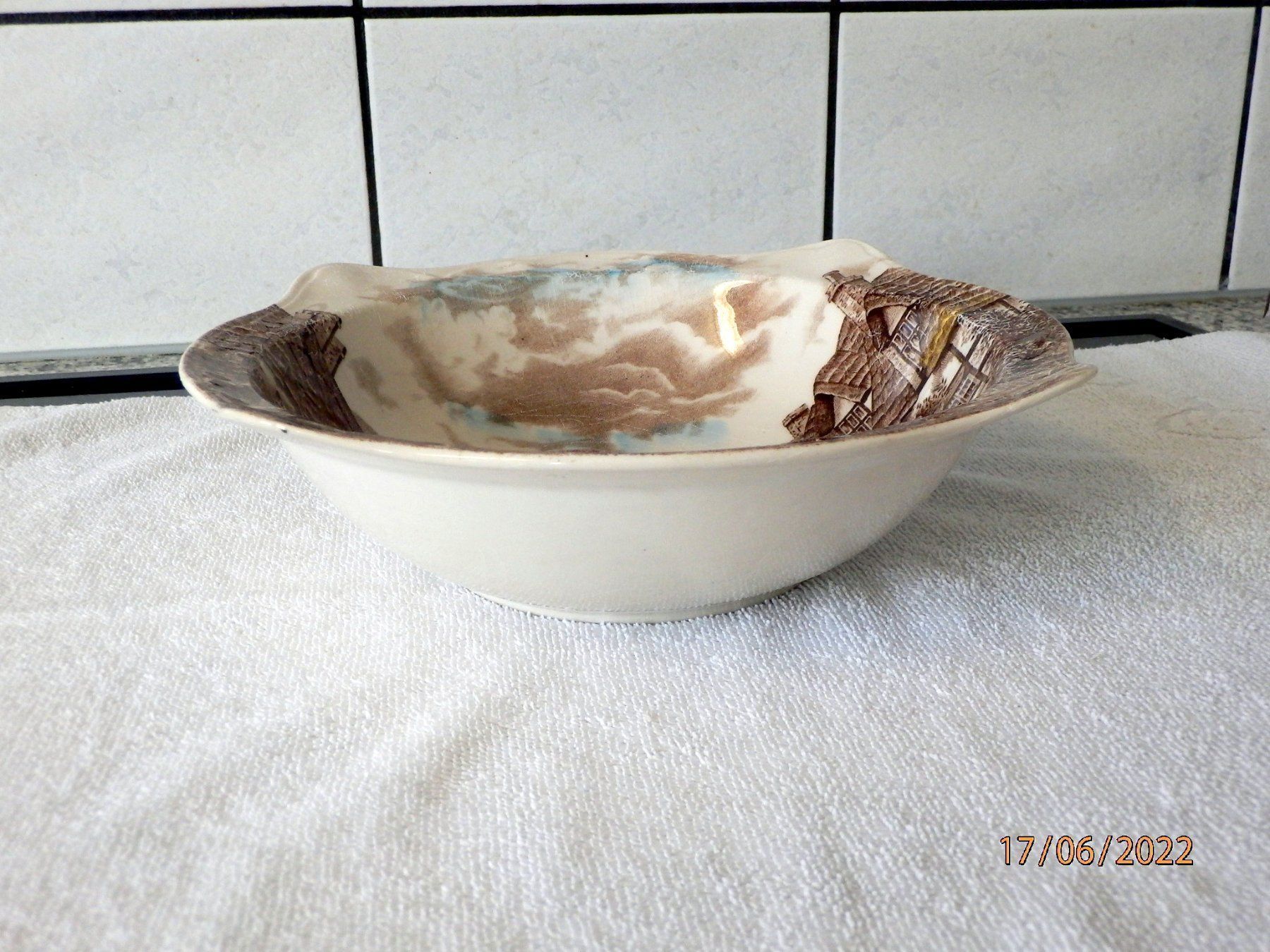 Johnson Brothers Ciotole: Früchte- oder Gemüseschüssel, Olde English by Johnson Bros – Usato da Ueberstorf venduto da dinbau