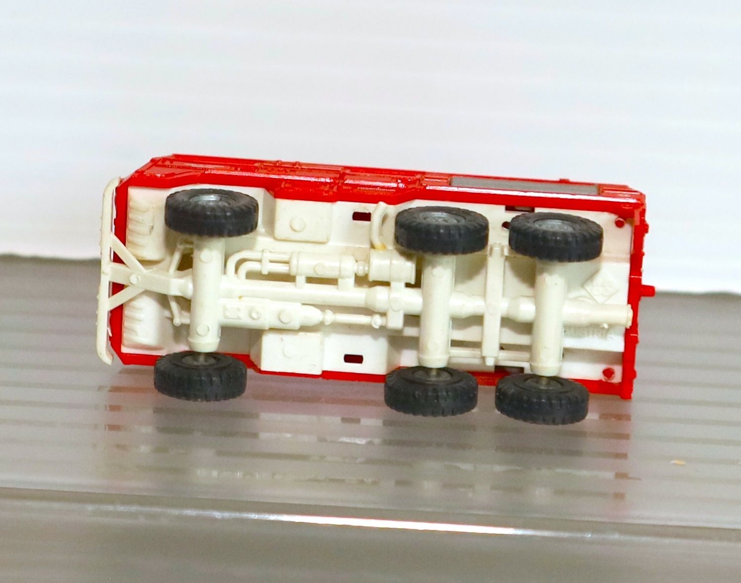 Mercedes-Benz Modellautos: BINZGAUER FEUERWEHR AUTO 1:87 – Gebraucht aus Ipsach von Merlux 2