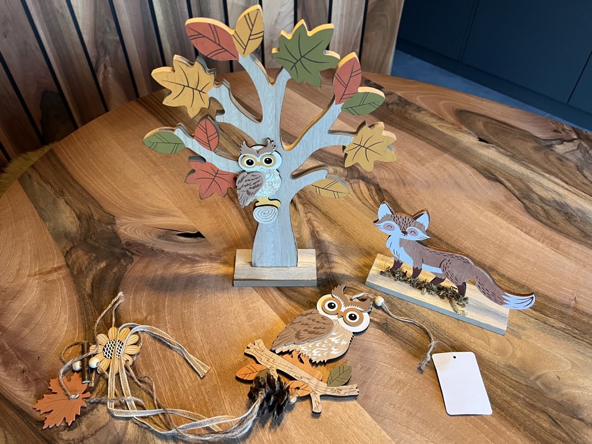 Alle Dekorationen: Herbstdeko Set Holz, Baum, Eule, Fuchs - Neuwertig!! – Neu (gemäss Beschreibung) aus Derendingen von Laubfleckerli