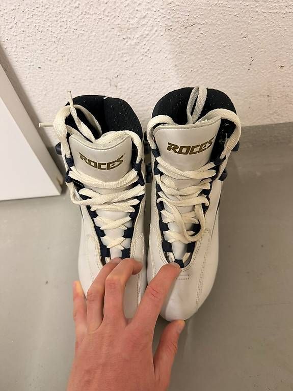 Pattini da ghiaccio: Damen Schlitschuhe Gr. 39 – Usato da Zell venduto da micha_29 3