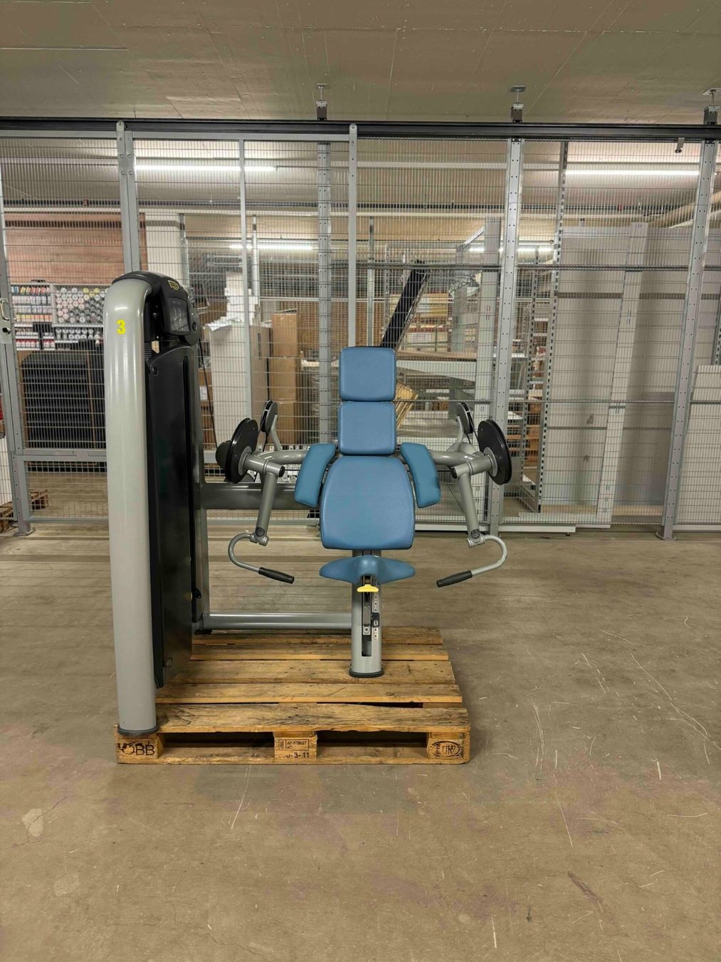 Technogym Vélos d'appartement: Occasion Technogym Selection Line Arm Curl Blau – D'occasion à Liestal par FitCom