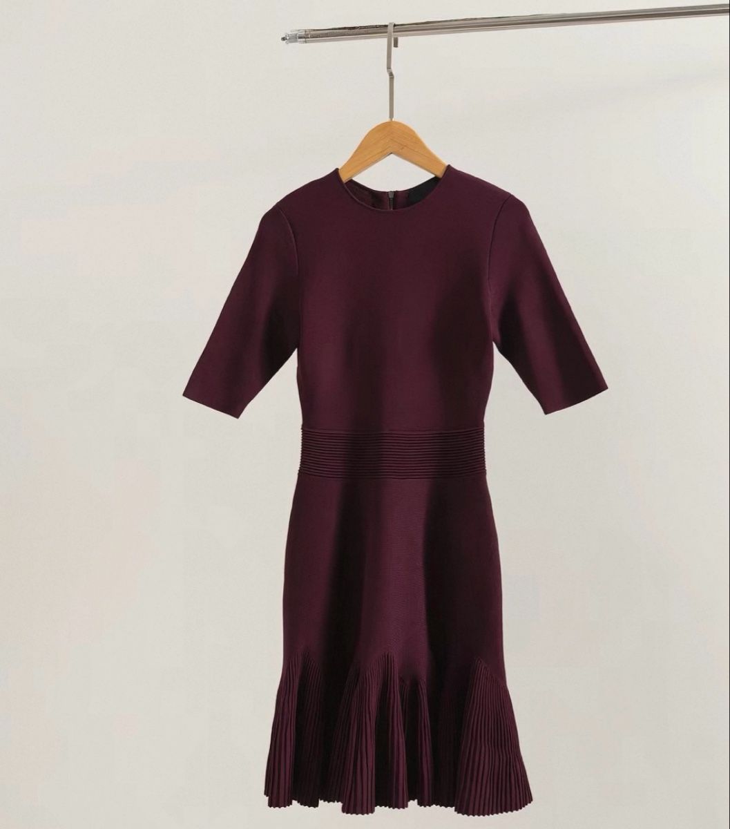 Ted Baker Kleider: Ted Baker Strickkleid Größe 3 Burgunderrot Halbarm – Neu und originalverpackt aus Veyras von ValClasse 1
