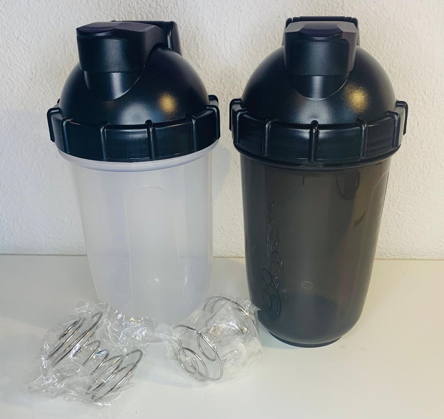 Contenitori & Simili: 2x Shakebecher neu – Nuovo e nell'imballaggio originale da Münchwilen TG venduto da Caroline_T.