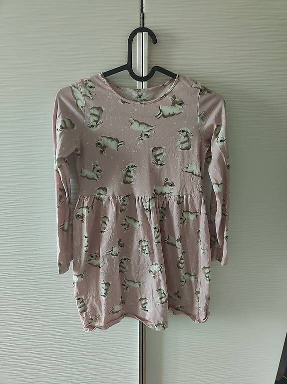Lotti & Set di vestiti: Diverse Kleider 134/140 – Usato da Zürich venduto da aendiiii
