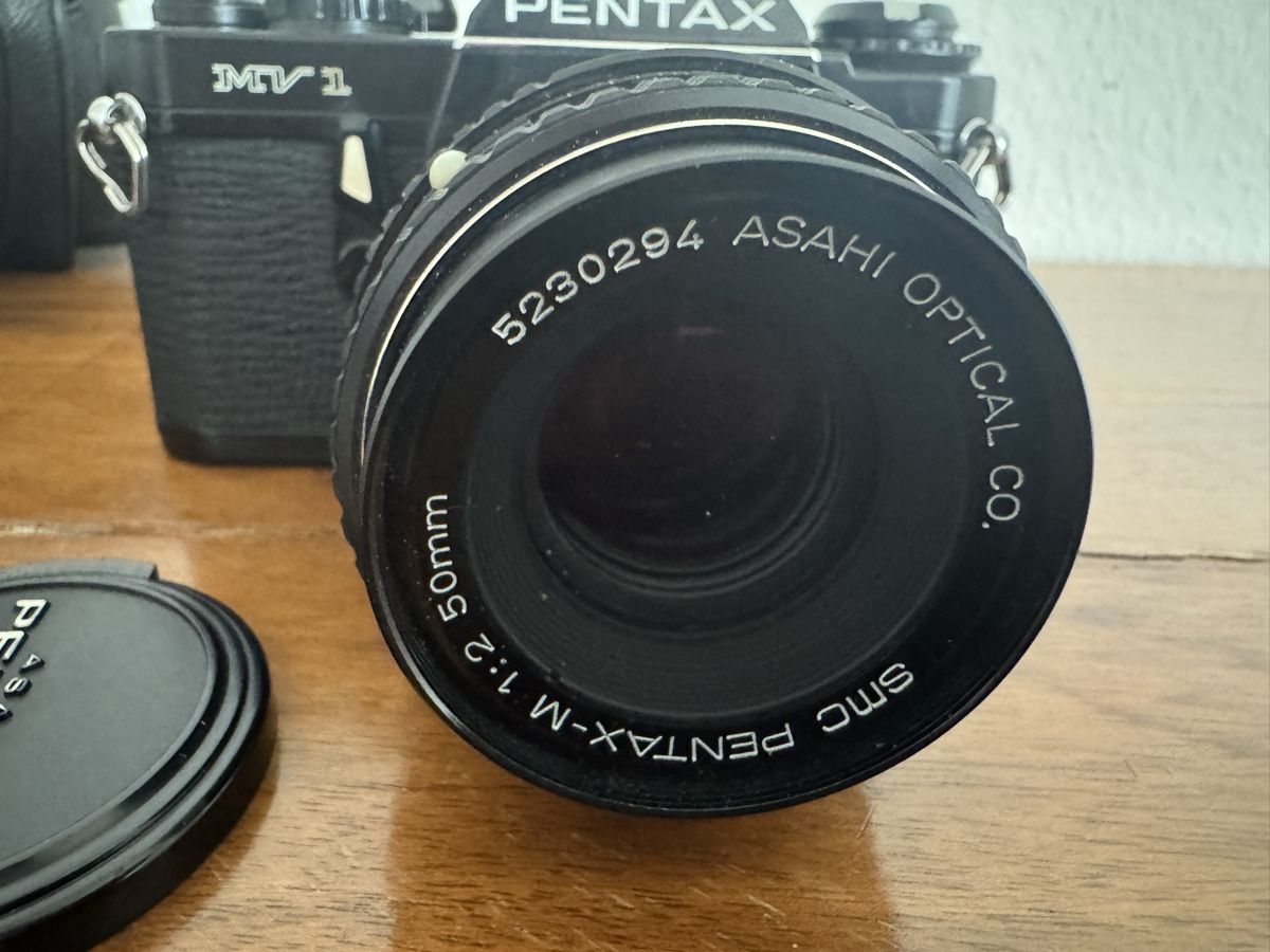 Pentax Appareil photo: Pentax mv-1 /asahi spotmatic sp  – D'occasion à Zunzgen par milesdavis76 2