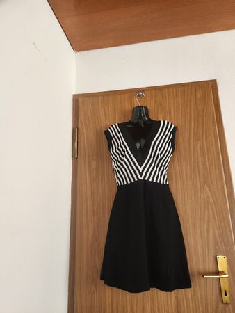 Robe Sandro Paris rayée noir et blanc taille S 