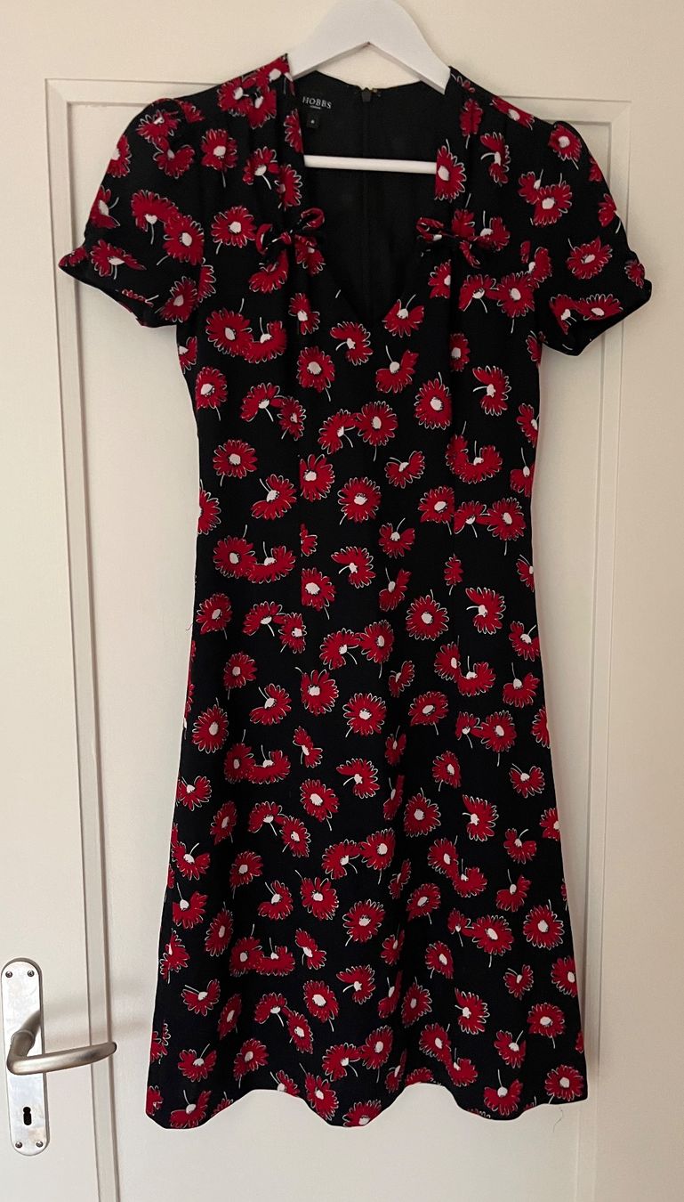 Hobbs Vestiti: Hobbs schwarz-rotes Blumenkleid Gr 36 – Usato da Zürich venduto da bea_s5tq 3