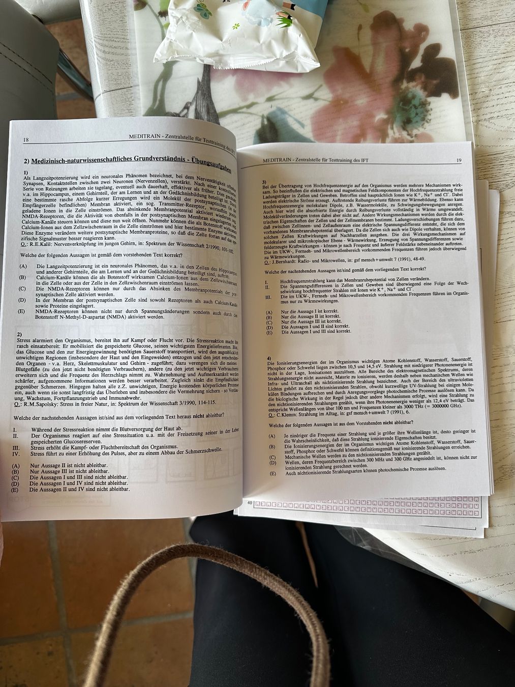 Libri: Meditrain Übungsbuch Numerus Clausus – Usato da Pfäffikon SZ venduto da alisnr 2