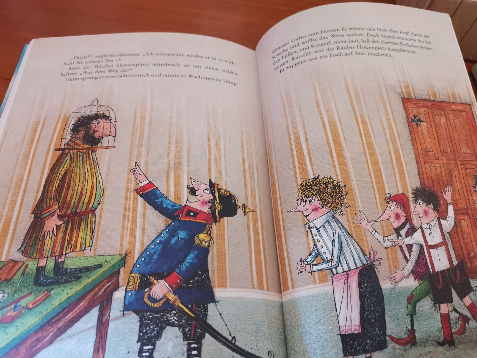 Livres: Schatzkiste limitierte Räuber Hotzenplotz Box  – D'occasion à Stans par Findus7318 2
