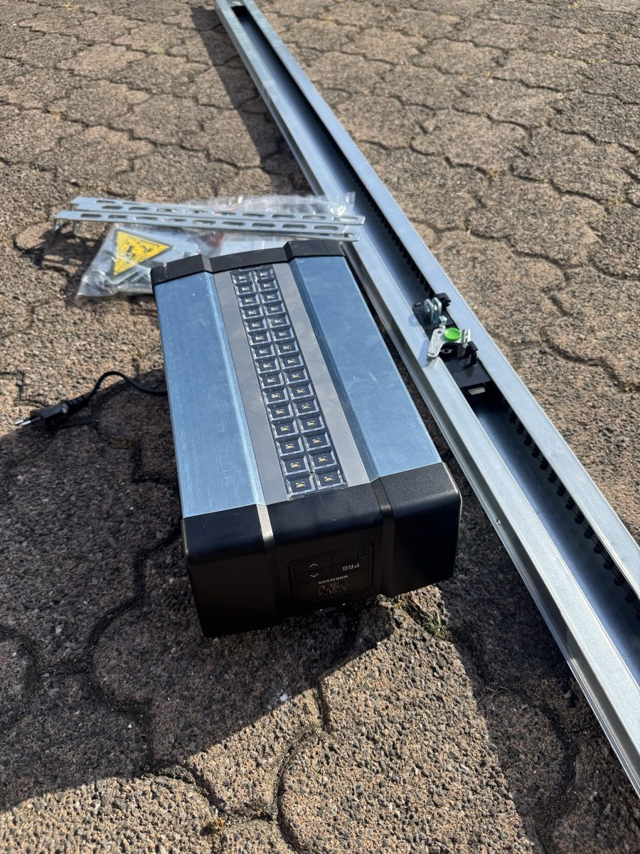 Hörmann Altro Materiale elettrico: Garagentor Antrieb Hörmann SupraMatic P4 fast wie Neu – Nuovo (secondo la descrizione) da Küssnacht am Rigi venduto da Sati12