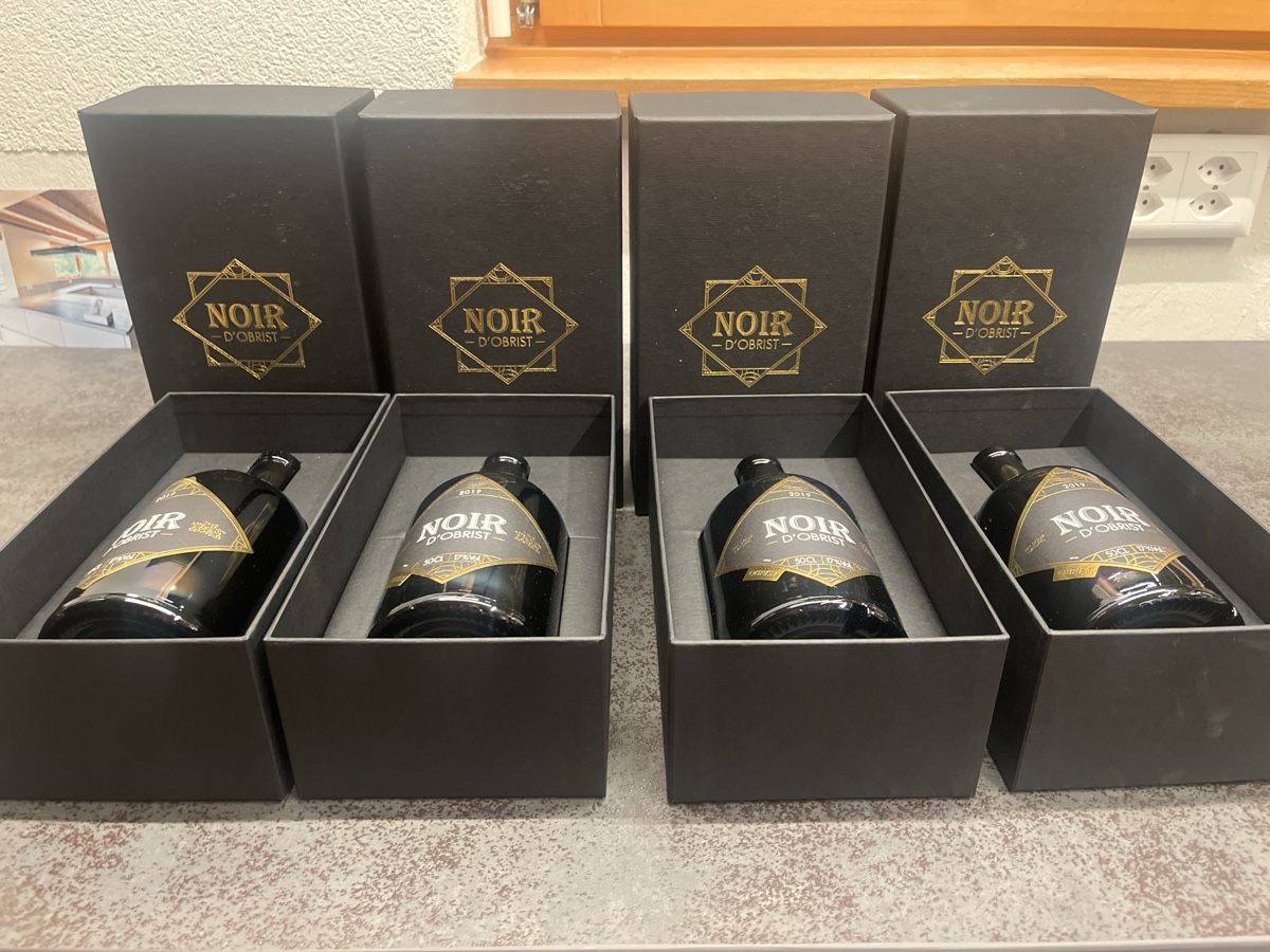 Bevande alcoliche: 4 Flaschen NOIR von D,Obrist 2019 – Nuovo (secondo la descrizione) da Dittingen venduto da Cervolino77 1