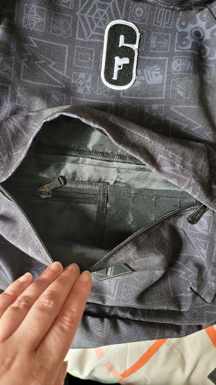 Zaini: Sac à dos Rainbow Six Siege – Nuovo (secondo la descrizione) da Morges venduto da ric_sh6k 2