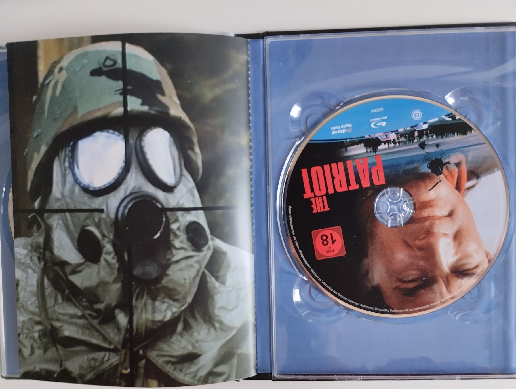 Tutti i DVDs: THE PATRIOT MEDIABOOK DVD/BLU-RAY – Nuovo (secondo la descrizione) da Basel venduto da Bal-Sagoth 3