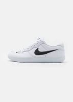 Nike SB UNISEX Sneaker  Gr. 40,5