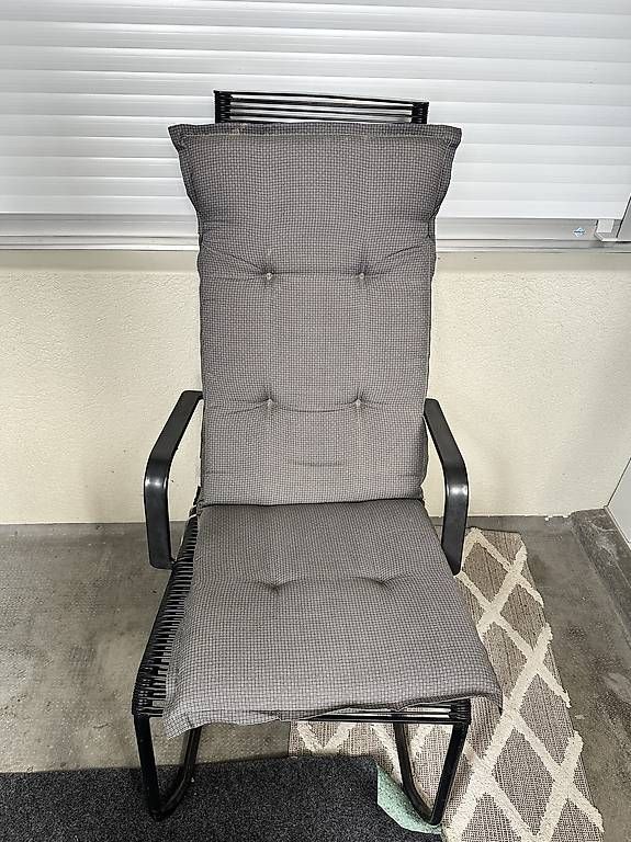 Ikea Sedie: Balkonstuhl mit Kissen – Usato da Reinach BL venduto da kim_sg9s