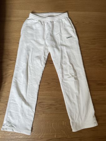 Lamarel weisse Trainerhosen