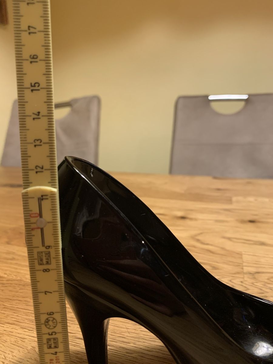 Skulpturen & Statuen: Schöner High Heels aus Glas – Gebraucht aus Flawil von Naphtali 7