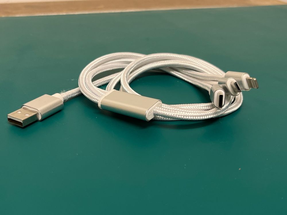 Cable USB to USBC micro USB and lightning Kaufen auf Ricardo