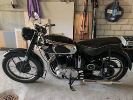 BSA Golden Flash Motorrad 3280 km guter Zustand