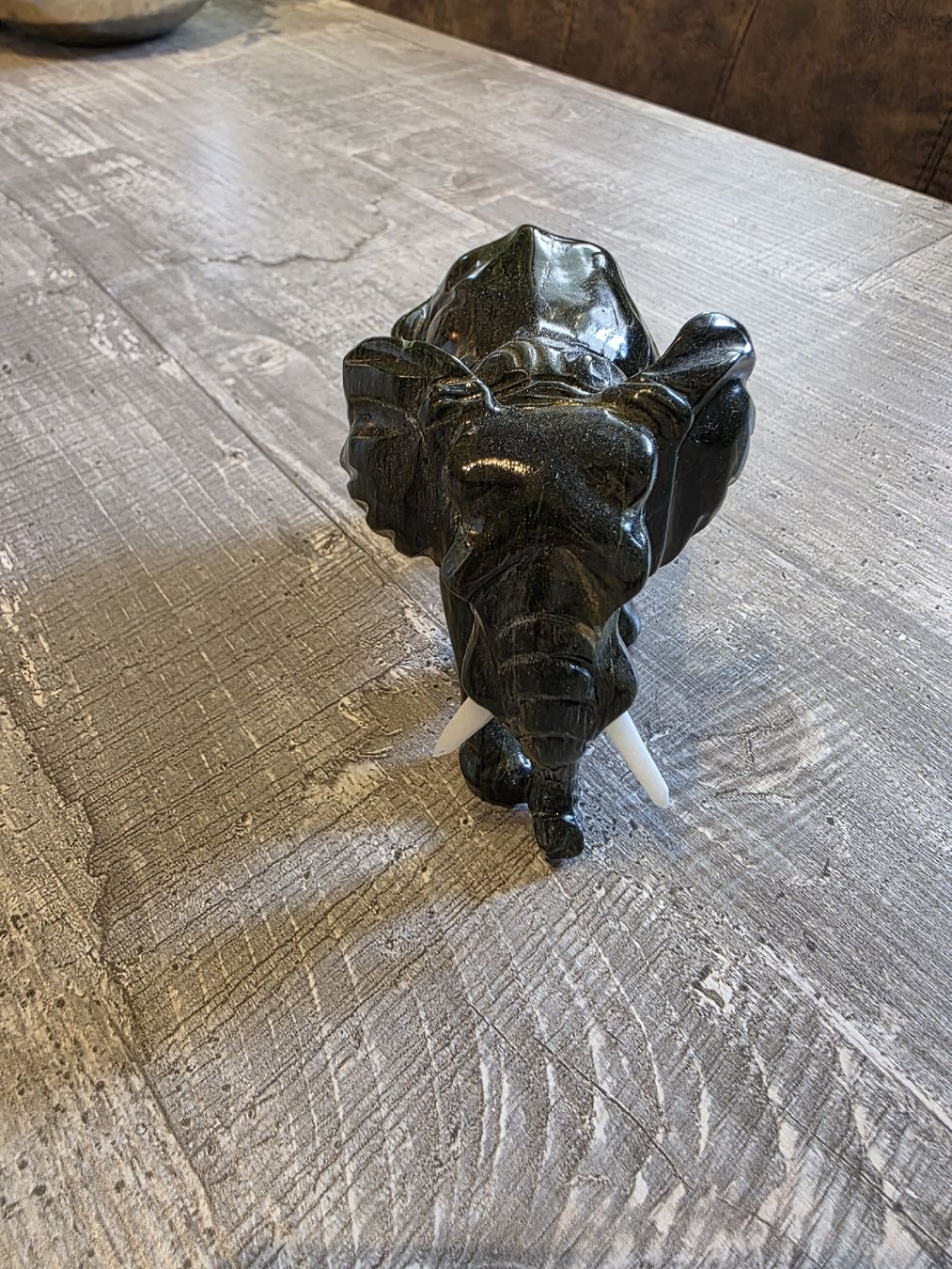 Statuette: Schöne Elefanten-Figur ca. 350g schwer – Usato da Liestal venduto da producer 2