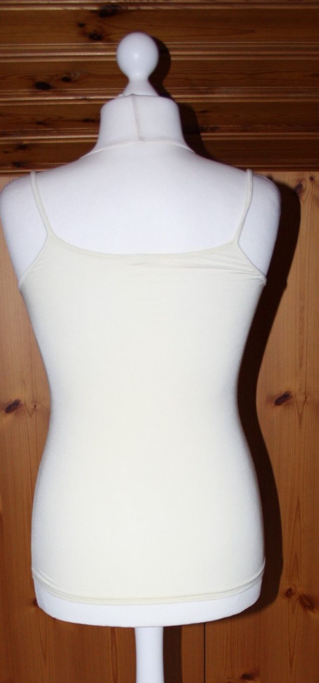 Altra biancheria intima: Set: Unterhemd mit Slip vanille Gr. L NEU – Nuovo (secondo la descrizione) da Flüelen venduto da Diversicum-Textil 1