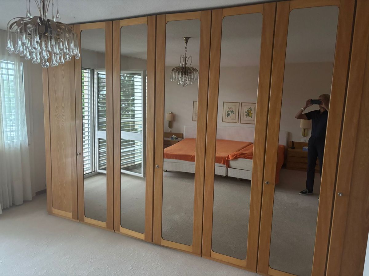 Spiegelschränke: Wardrobe with mirrored doors 5 doors wood 240cm width – Gebraucht aus Zürich von andaman28