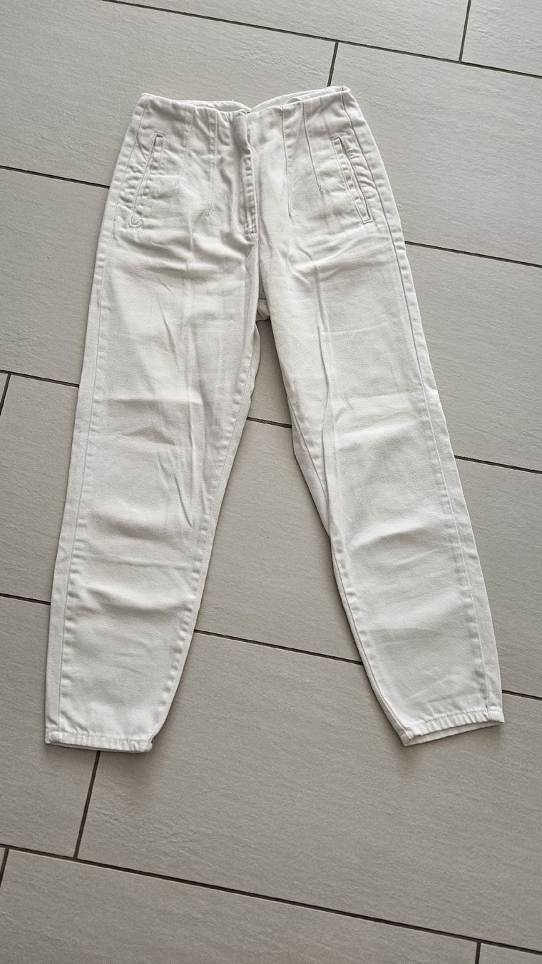 Jeans: weiße Jeans – Usato da Bülach venduto da Recherchieren 4