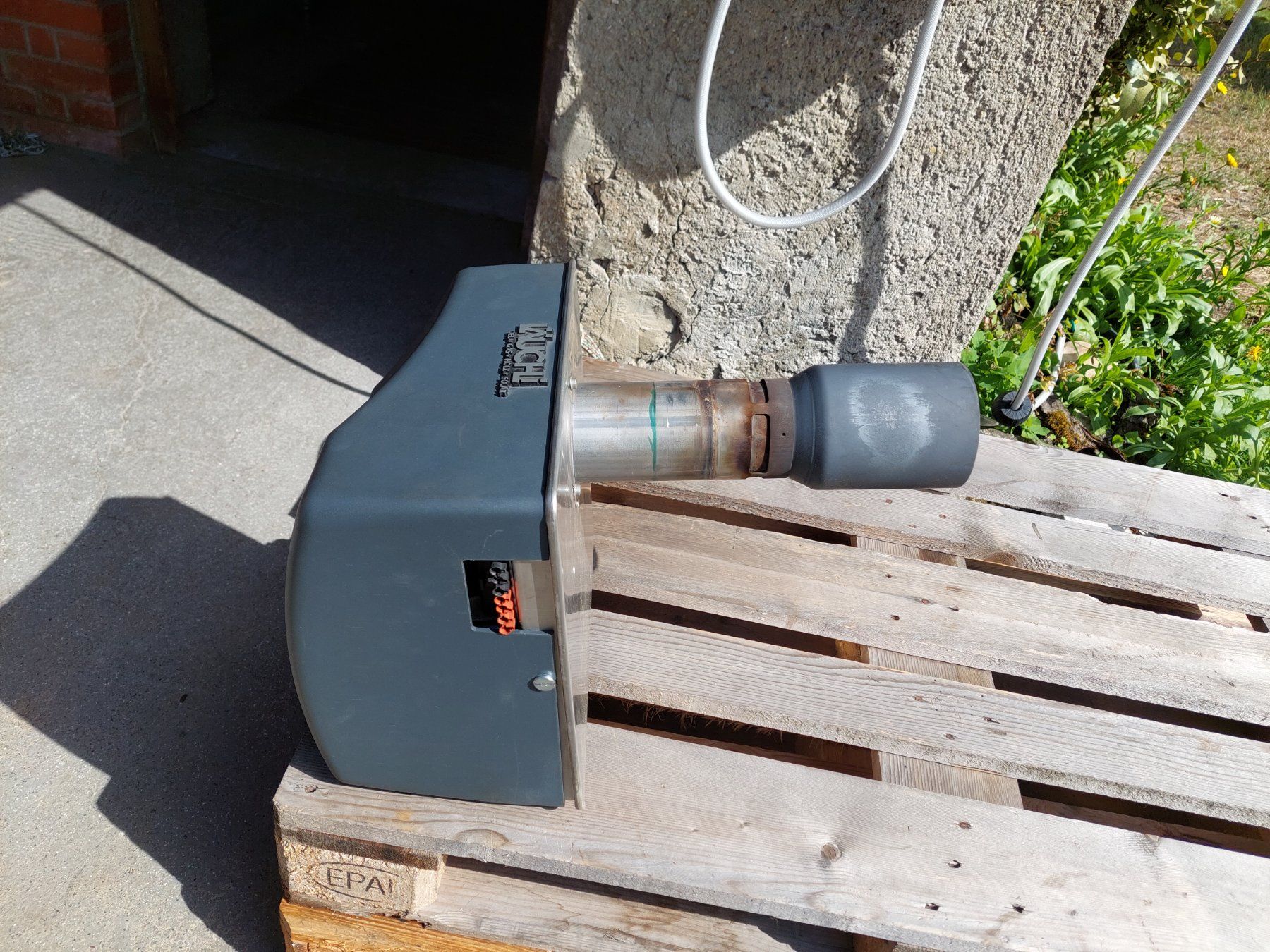 Radiateurs: Oelbrenner Läuchli Blautherm Duo – D'occasion à vogelsang ag par ConcordeZH1 1