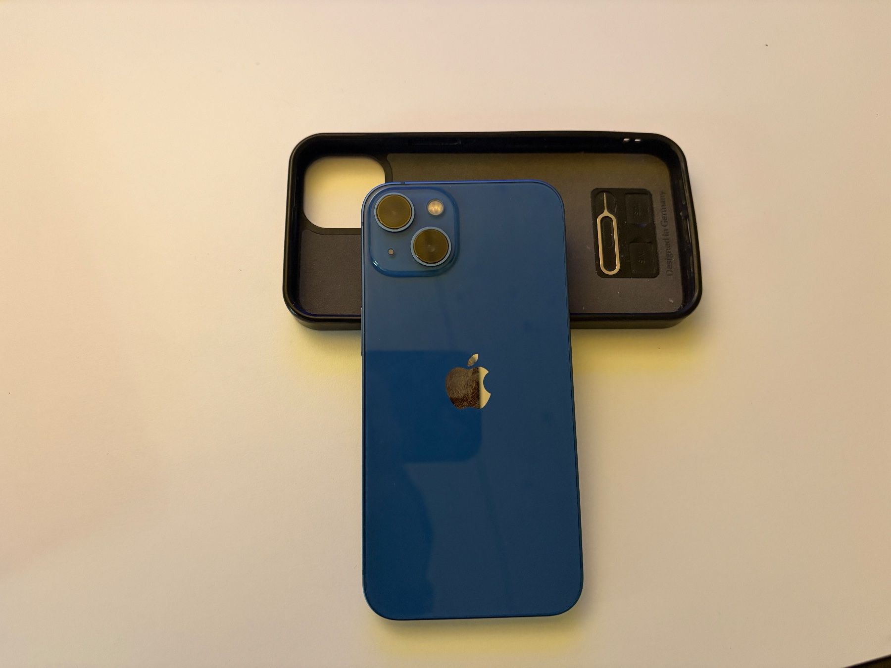 Apple Handys / Smartphones: Apple iPhone 13, 128 GB, mit neuer Batterie – Gebraucht aus Bern von schlaefle 1