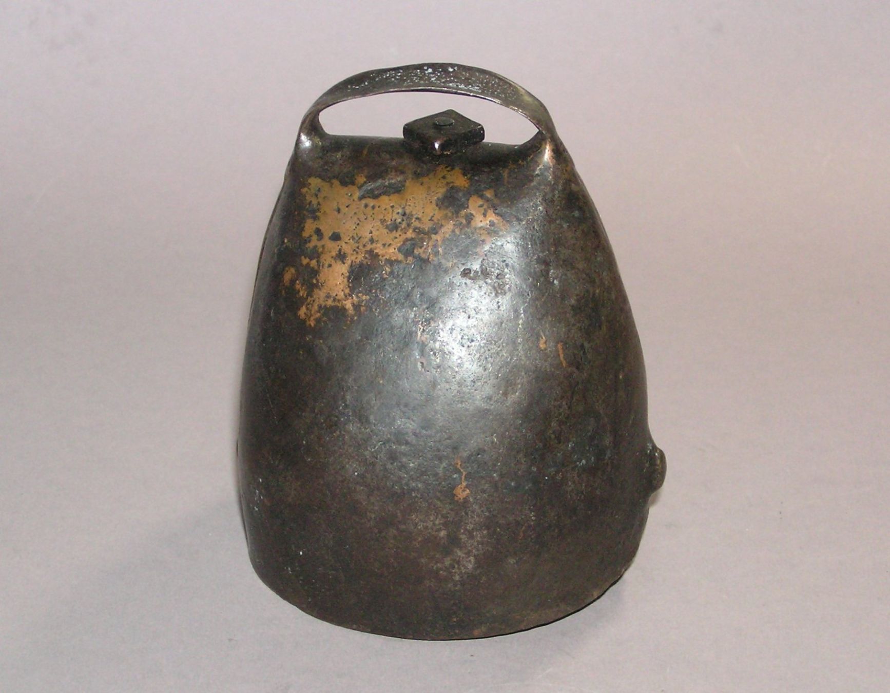 Campanacci mucche: ANTIKE TREICHEL GLOCKE – Usato da Grenchen venduto da Antique-hunter 3