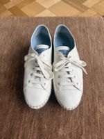 Prada Leder-Espadrilles mit Plateausohle in Cremeweiss