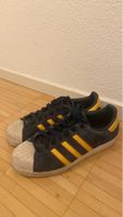 Adidas Superstar Vintage Wildleder – Blau/Gelb/Rot |