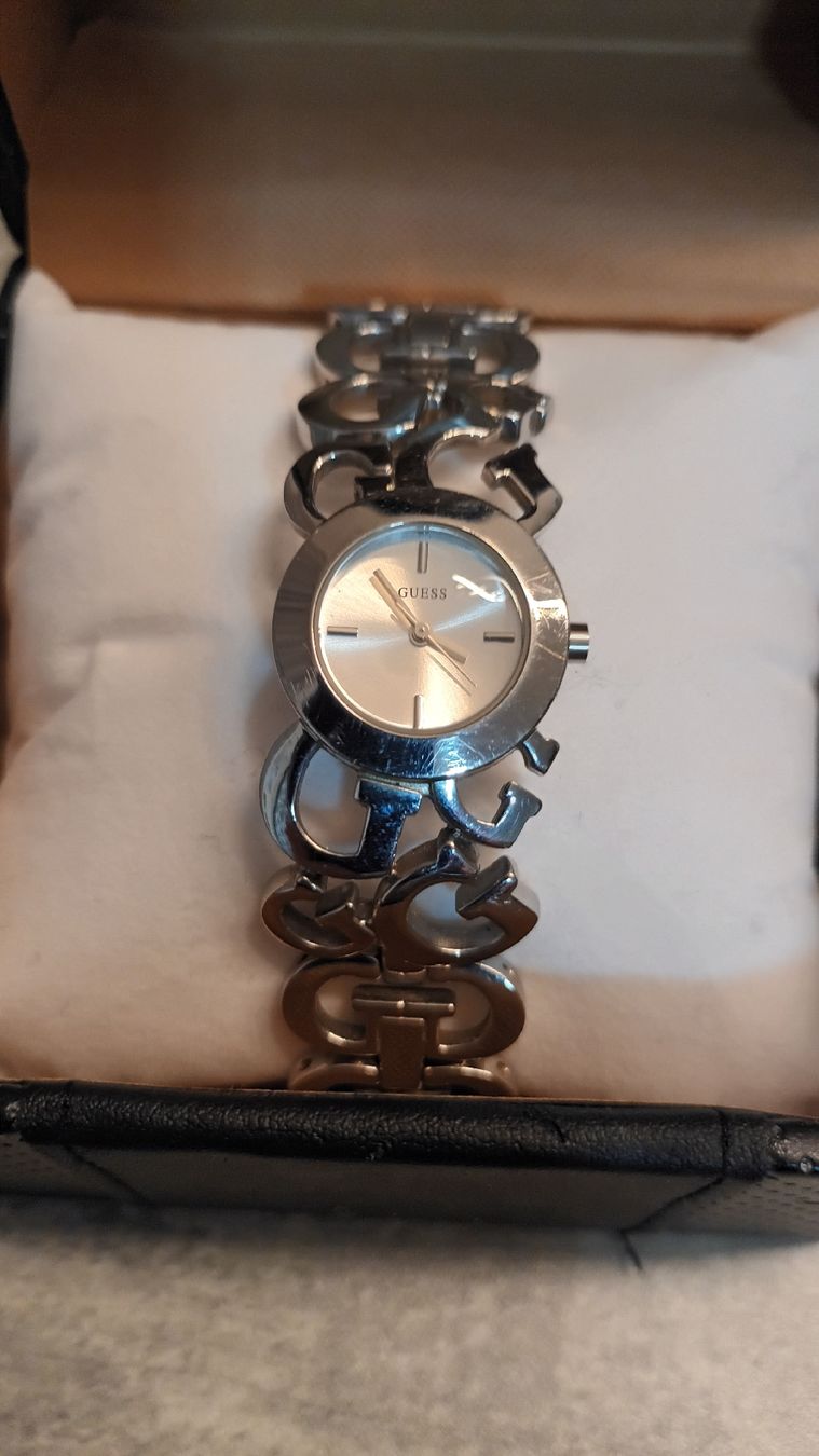 Guess Montres: GUESS Damenuhr – D'occasion à chur par erika025 1