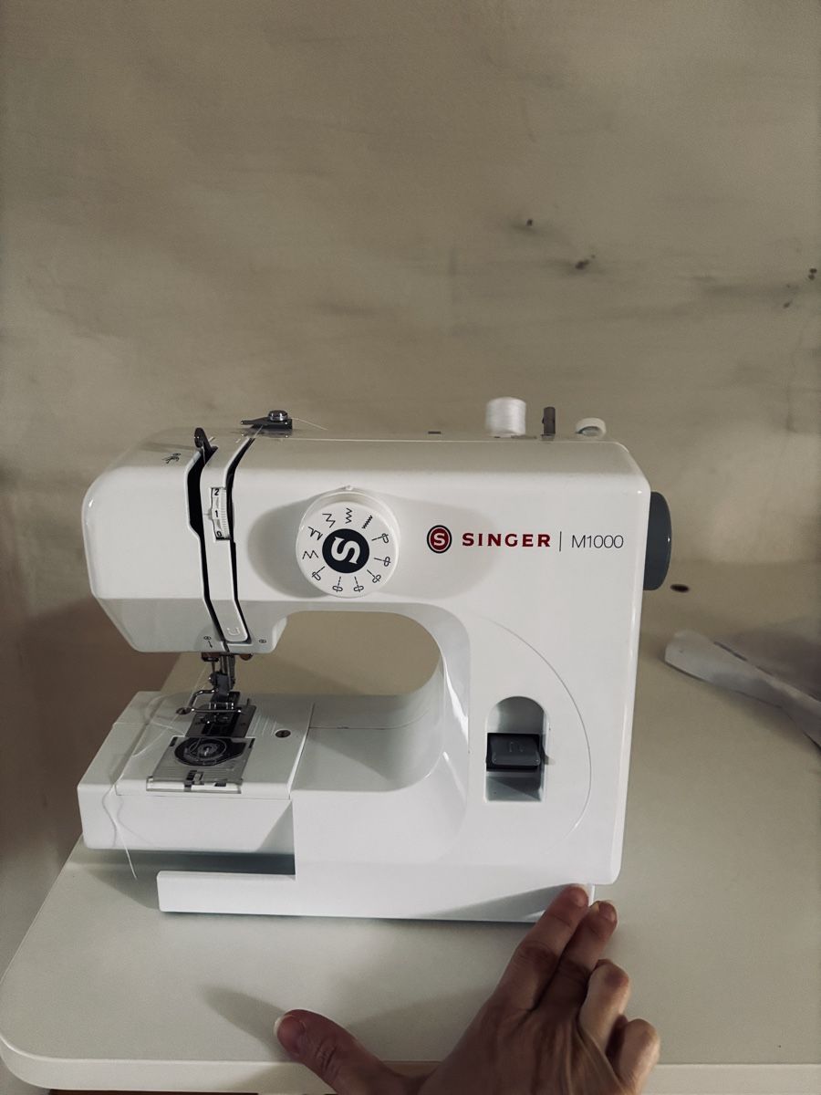 Singer Machines à coudre: Singer M1000 - Kompaktnähmaschine – D'occasion à Aarau par evo_88gz 1